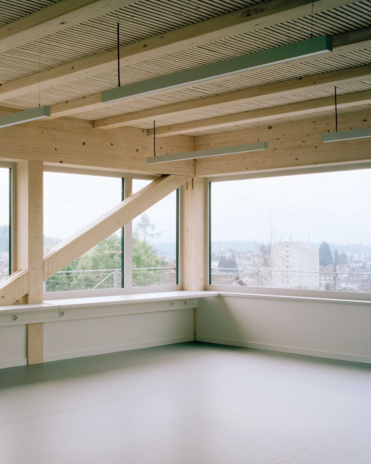 RoryGardiner1732c_lukasraeber_bota